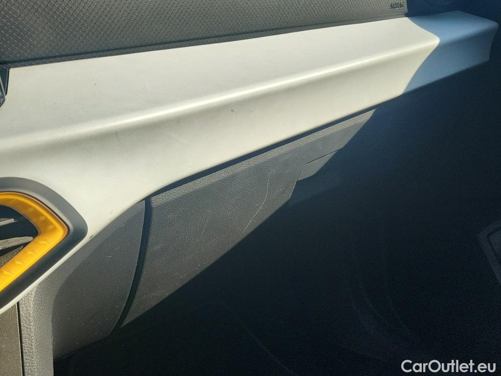  Seat  Ibiza SEAT  / 2017 / 5P / berlina con portón 1.0 MPI 59kW (80CV) Reference Plus(SP) #9