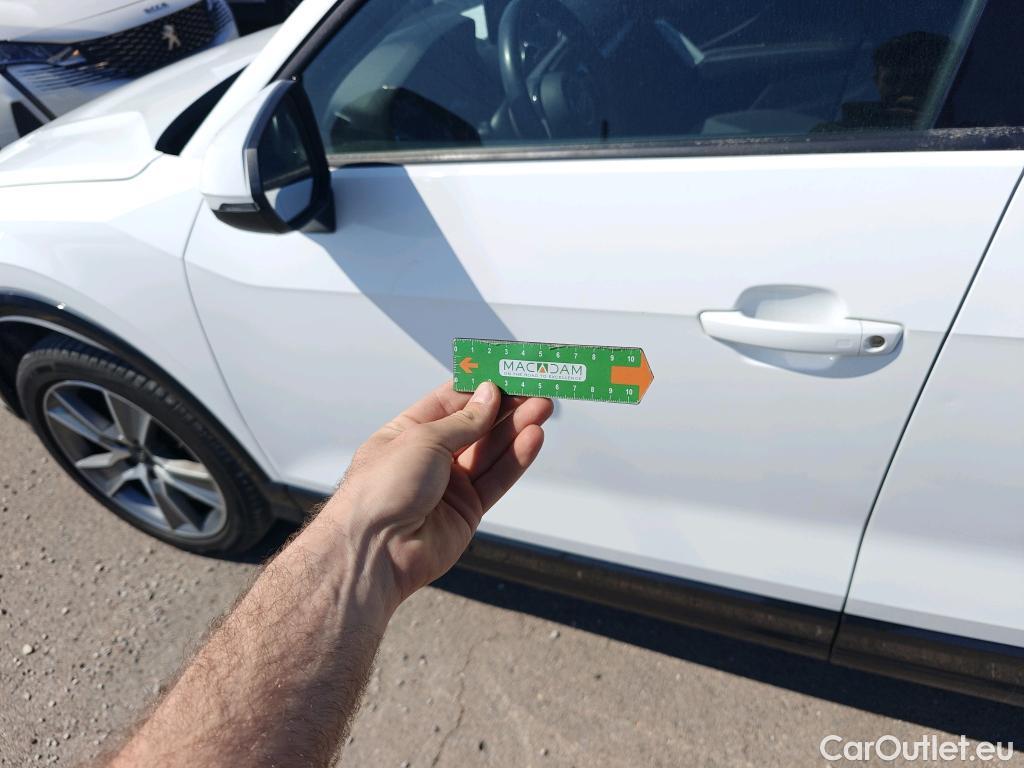  Audi  Q2 AUDI  / 2016 / 5P / todoterreno Design 35 TFSI 110kW (150CV) S tronic #42