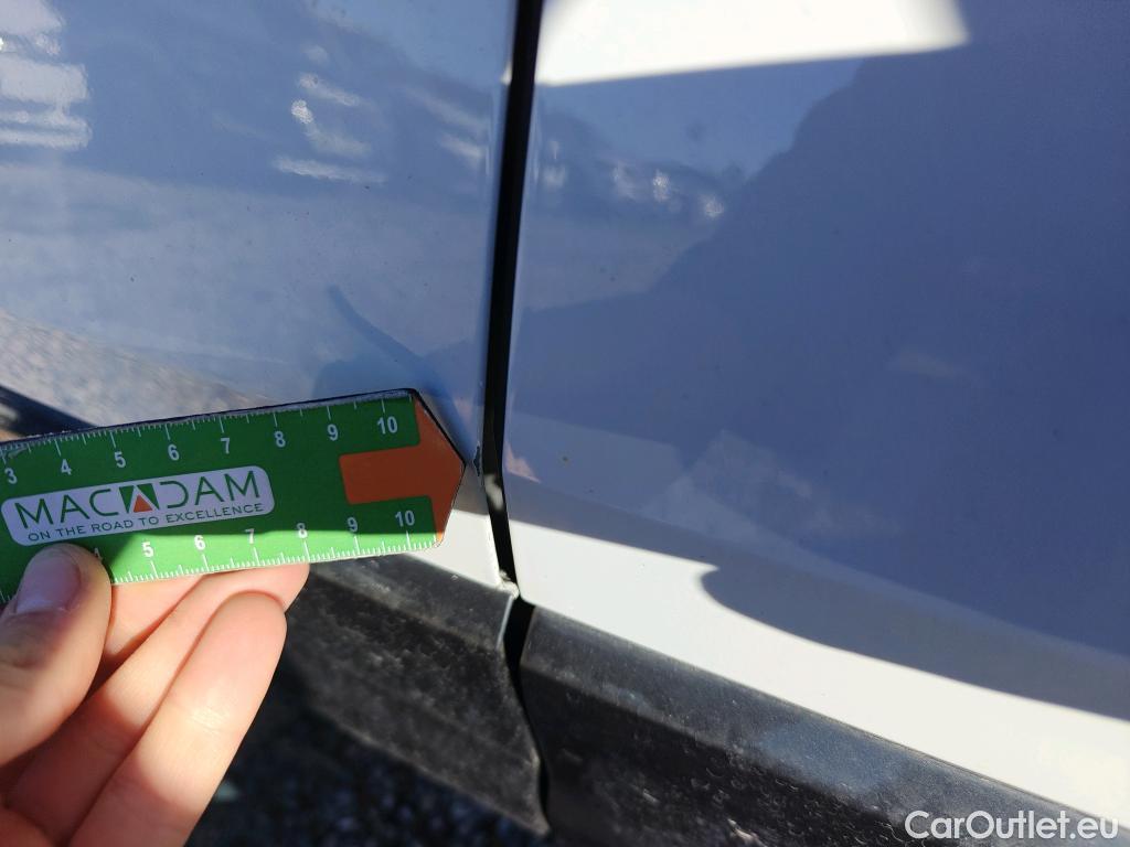  Audi  Q2 AUDI  / 2016 / 5P / todoterreno Design 30 TFSI 85kW (116CV) (AC) #25