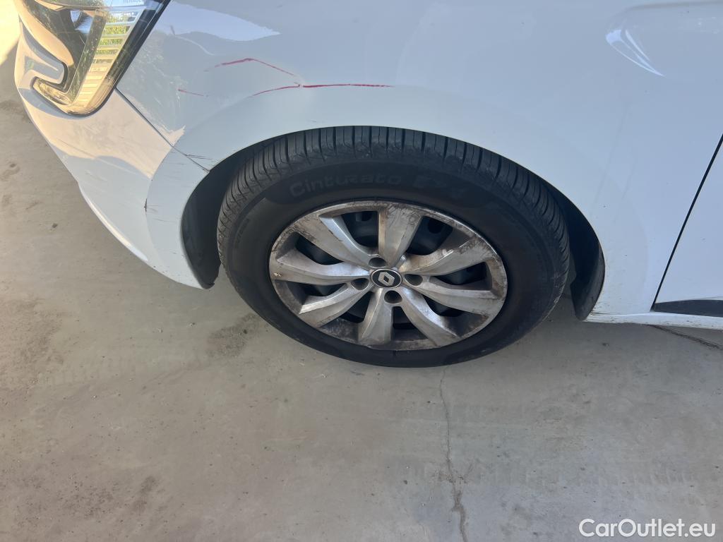  Renault  Clio RENAULT  / 2019 / 5P / berlina con portón Life SCe 49 kW (67CV) #30