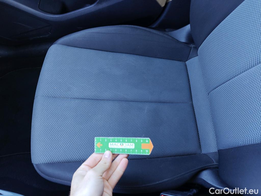  Audi  Q2 AUDI  / 2016 / 5P / todoterreno Design 30 TFSI 85kW (116CV) (AC) #3