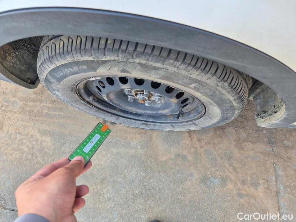  Renault  Kadjar RENAULT  / 2019 / 5P / crossover Business Blue dCi 85W (115CV) #35