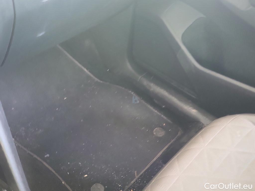  Volkswagen  Tiguan VOLKSWAGEN  / 2020 / 5P / todoterreno Life 1.5 TSI 110kW (150CV) DSG #14