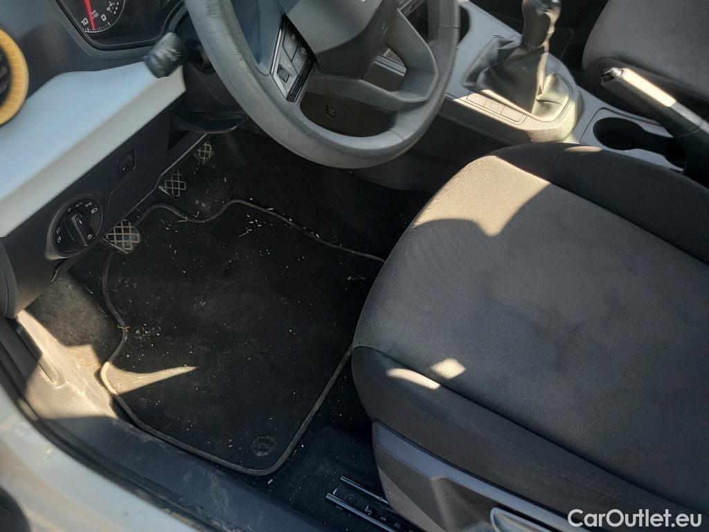  Seat  Ibiza SEAT  / 2017 / 5P / berlina con portón 1.0 MPI 59kW (80CV) Reference Plus(SP) #23