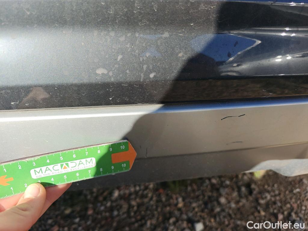  Audi  Q2 AUDI  / 2016 / 5P / todoterreno Design 30 TFSI 85kW (116CV) (AC) #9