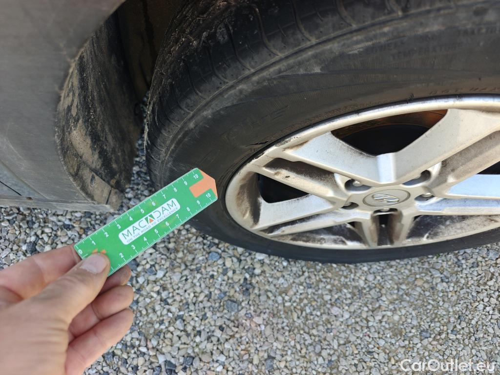  Hyundai  Konna HYUNDAI Kona / 2020 / 5P / todoterreno 1.0 TGDI Maxx 4X2 #24