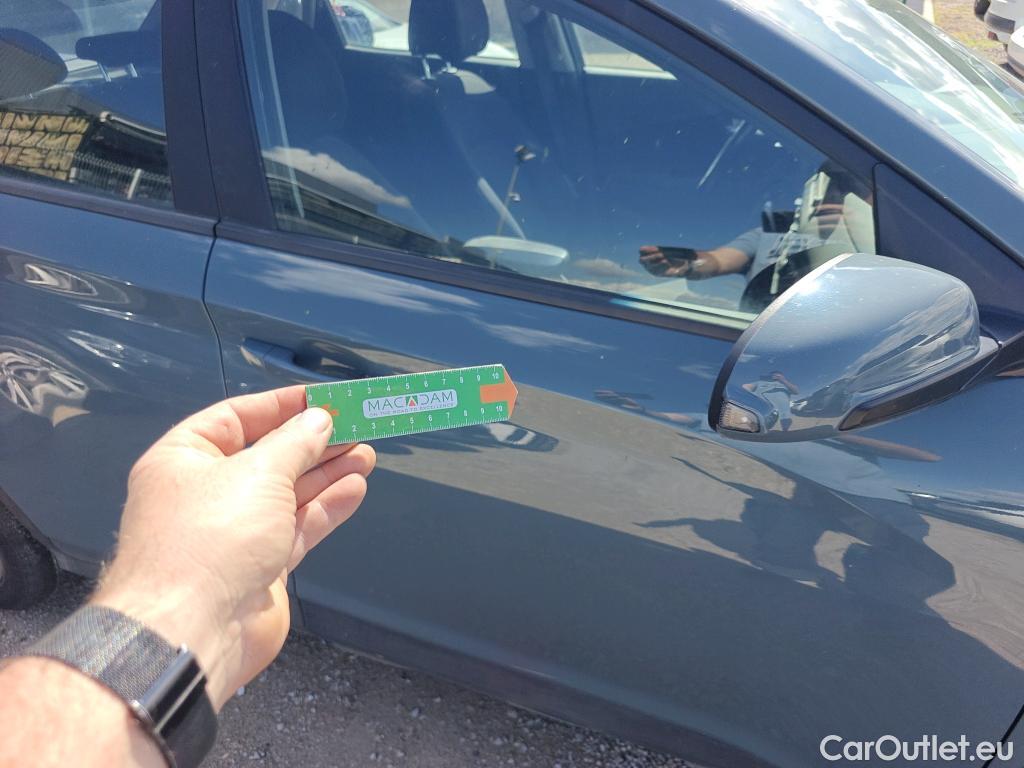  Hyundai  Konna HYUNDAI Kona / 2020 / 5P / todoterreno 1.0 TGDI Maxx 4X2 #26