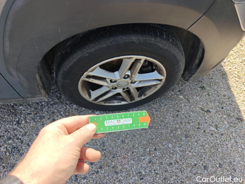  Hyundai  Konna HYUNDAI Kona / 2020 / 5P / todoterreno 1.0 TGDI Maxx 4X2 #9