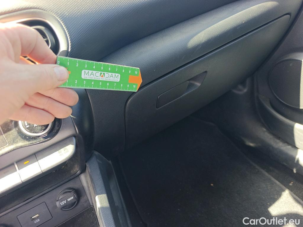  Hyundai  Konna HYUNDAI Kona / 2020 / 5P / todoterreno 1.0 TGDI Maxx 4X2 #16