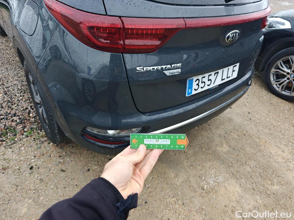  KIA  Sportage KIA  1.6MHEV Drive 100kW(136CV) 4x2(Crist Tintados) #73