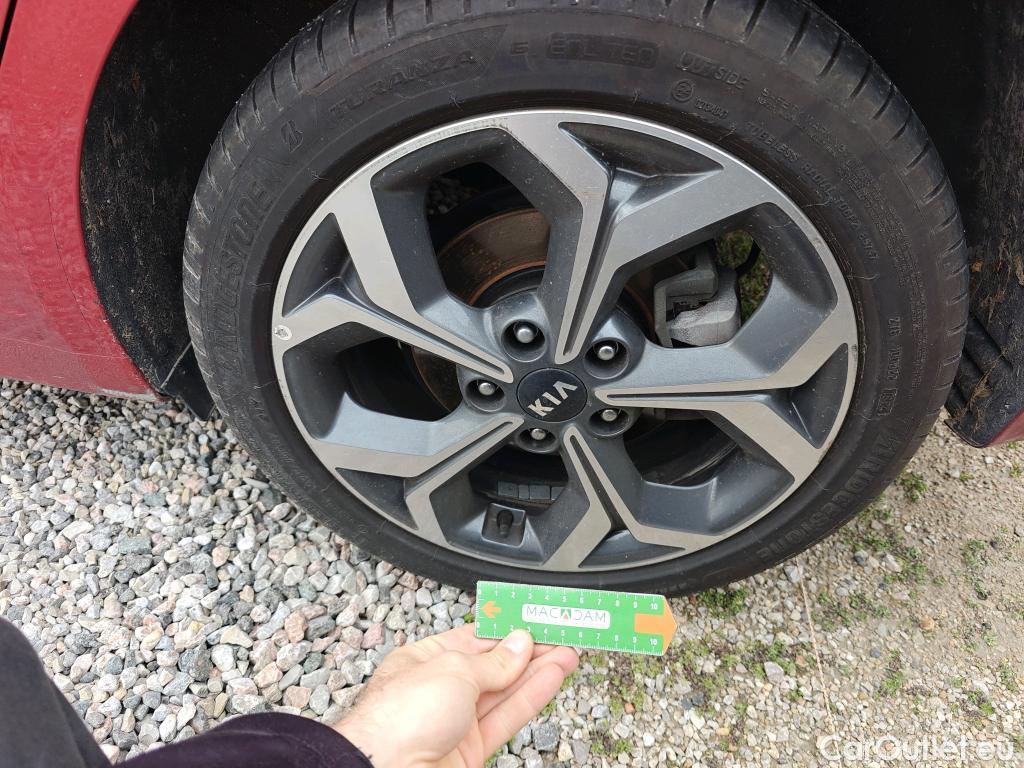  KIA  Cee'd KIA Ceed / 2018 / 5P / berlina con portón 1.6 MHEV iMT 100kW (136CV) Tech #40