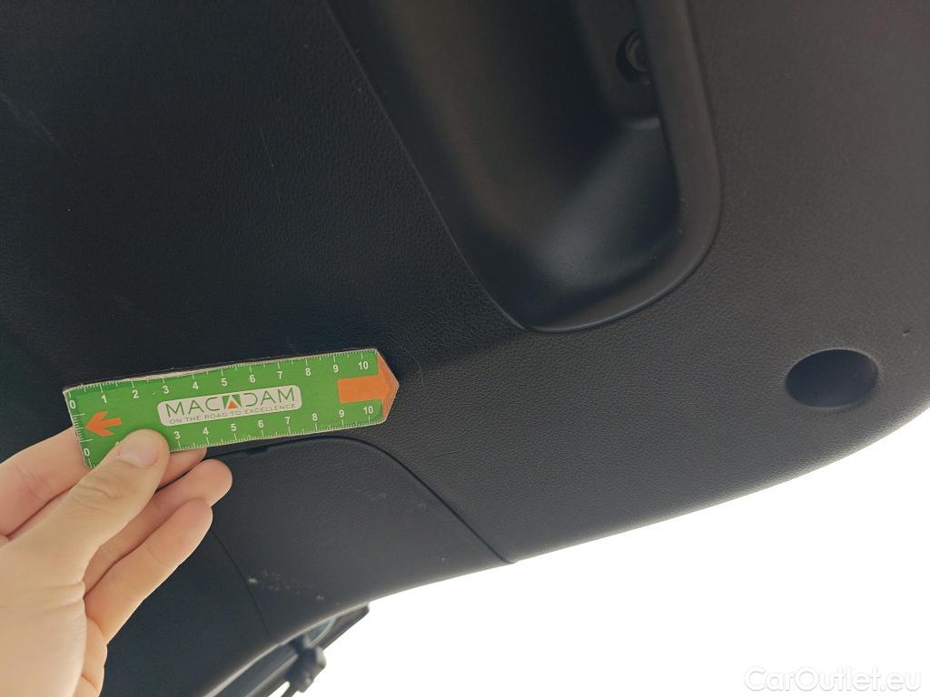  KIA  Sportage KIA  1.6MHEV Drive 100kW(136CV) 4x2(Crist Tintados) #62