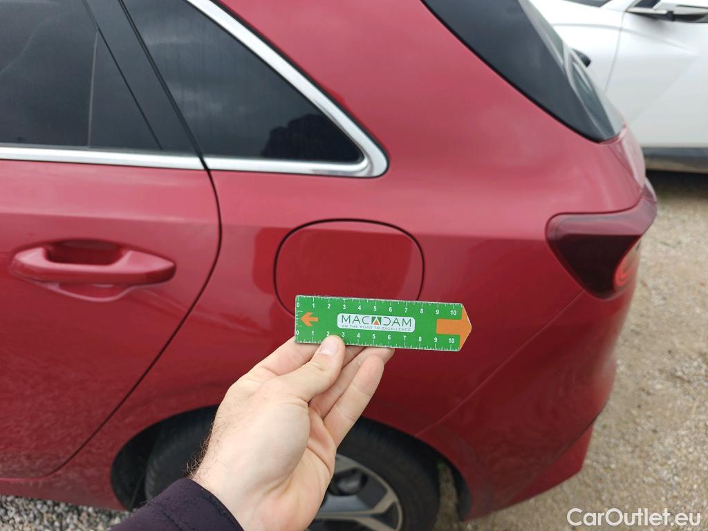  KIA  Cee'd KIA Ceed / 2018 / 5P / berlina con portón 1.6 MHEV iMT 100kW (136CV) Tech #43