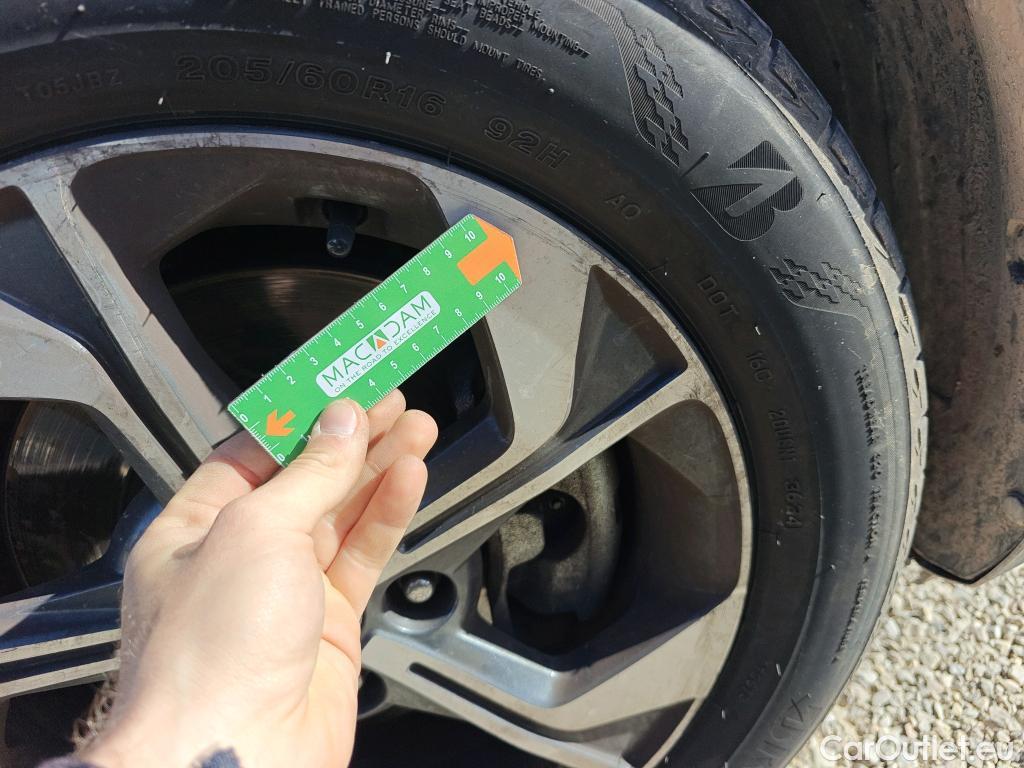  KIA  XCeed KIA  / 2019 / 5P / todoterreno 1.0 T-GDi Drive 88kW (120CV) #53