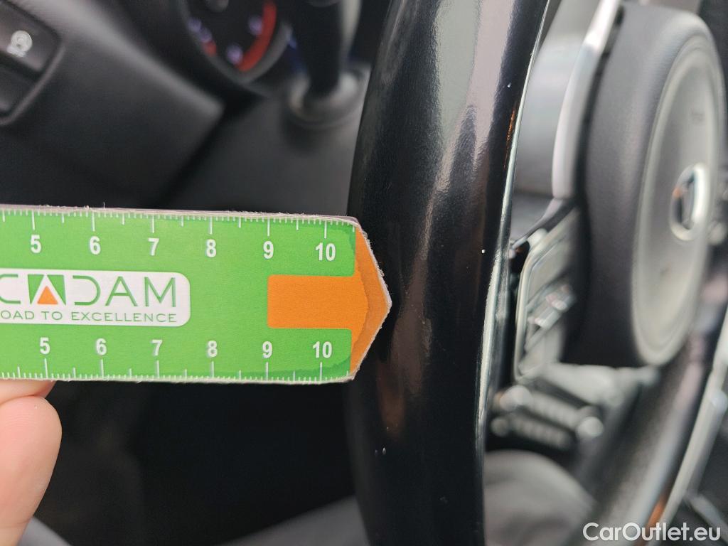  KIA  Sportage KIA  1.6MHEV Drive 100kW(136CV) 4x2(Crist Tintados) #70