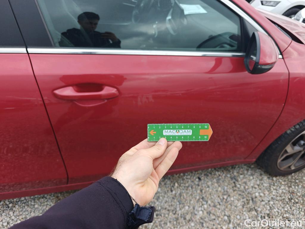  KIA  Cee'd KIA Ceed / 2018 / 5P / berlina con portón 1.6 MHEV iMT 100kW (136CV) Tech #21