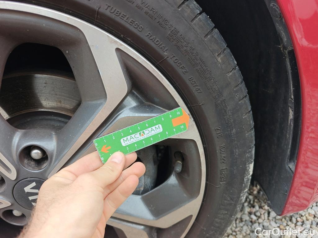  KIA  Cee'd KIA Ceed / 2018 / 5P / berlina con portón 1.6 MHEV iMT 100kW (136CV) Tech #17