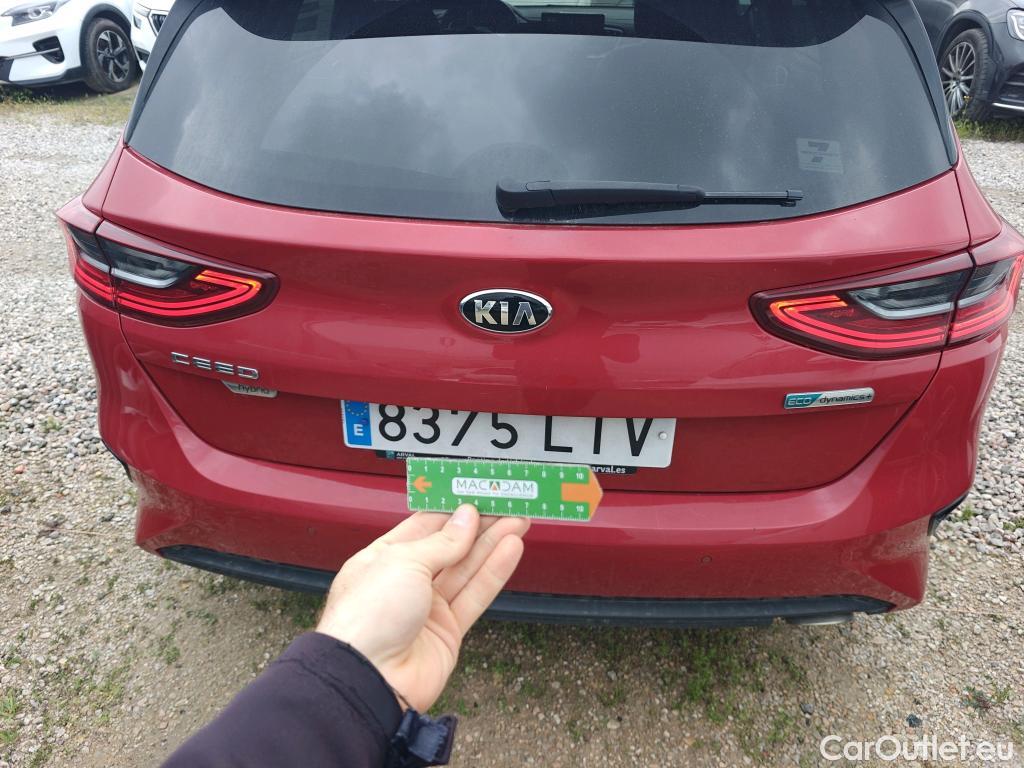 KIA  Cee'd KIA Ceed / 2018 / 5P / berlina con portón 1.6 MHEV iMT 100kW (136CV) Tech #32