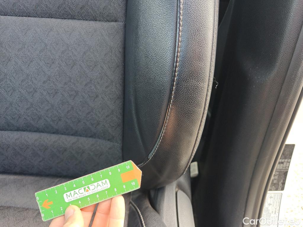  KIA  Niro KIA  / 2019 / 5P / crossover 1.6 GDi HEV 104kW (141CV) Drive #21