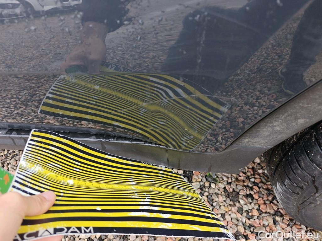  KIA  Sportage KIA  1.6MHEV Drive 100kW(136CV) 4x2(Crist Tintados) #50