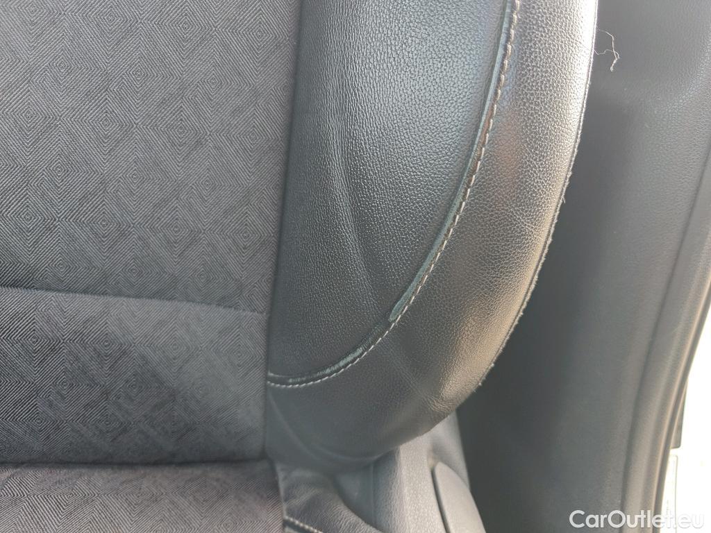  KIA  Niro KIA  / 2019 / 5P / crossover 1.6 GDi HEV 104kW (141CV) Drive #22