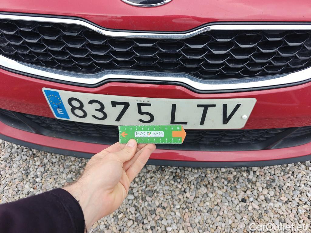  KIA  Cee'd KIA Ceed / 2018 / 5P / berlina con portón 1.6 MHEV iMT 100kW (136CV) Tech #14