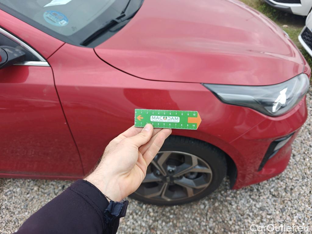  KIA  Cee'd KIA Ceed / 2018 / 5P / berlina con portón 1.6 MHEV iMT 100kW (136CV) Tech #18