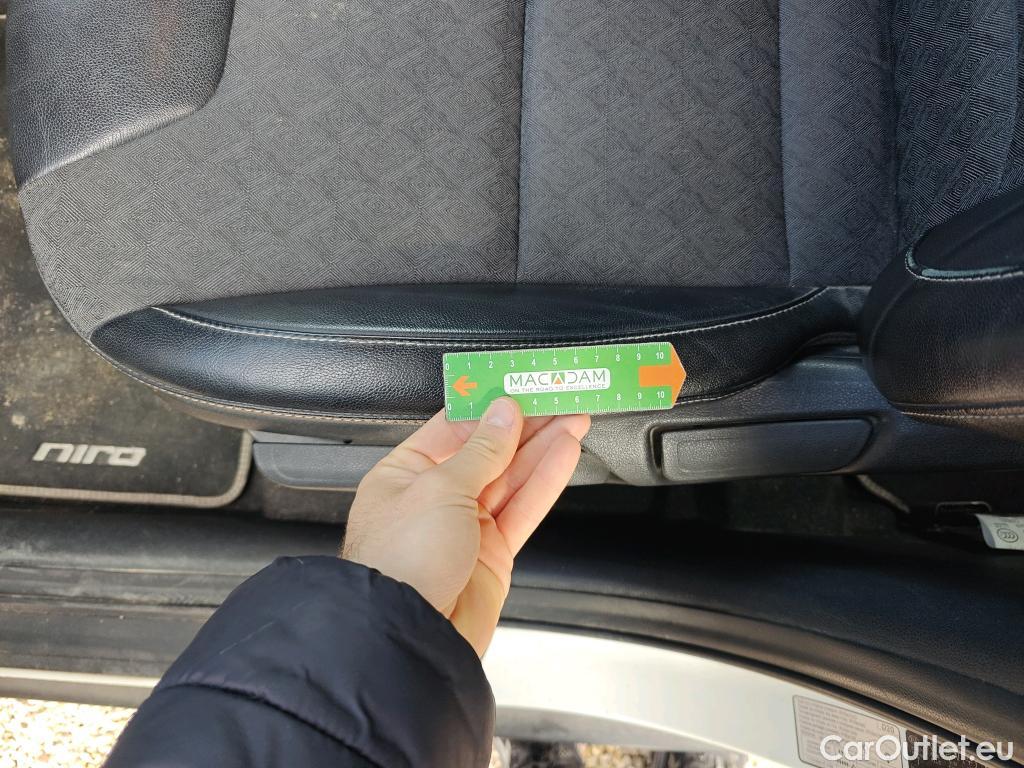  KIA  Niro KIA  / 2019 / 5P / crossover 1.6 GDi HEV 104kW (141CV) Drive #51