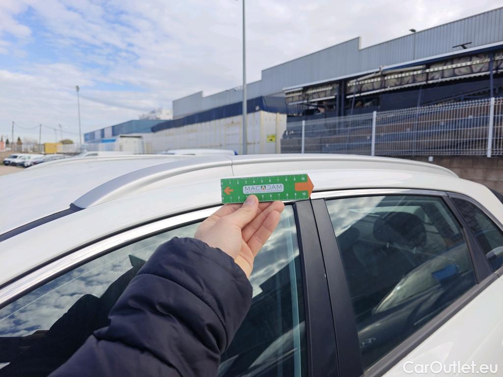  KIA  Niro KIA  / 2019 / 5P / crossover 1.6 GDi HEV 104kW (141CV) Drive #14