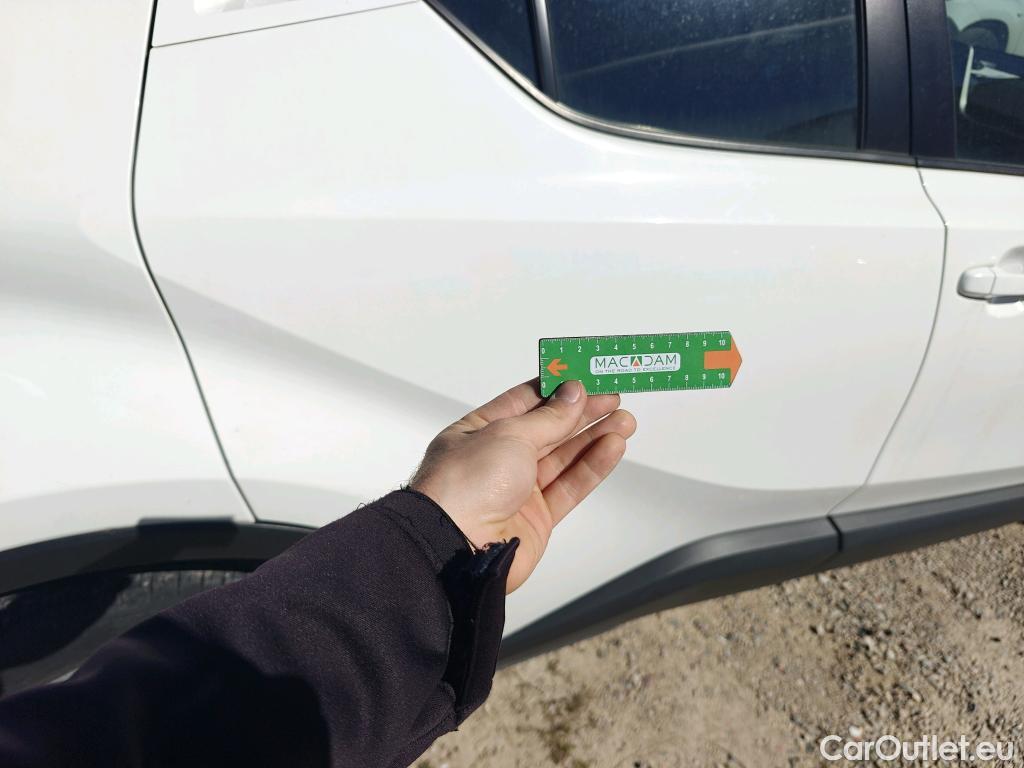  Toyota  C-HR TOYOTA  / 2019 / 5P / todoterreno 1.8 125H Active #20