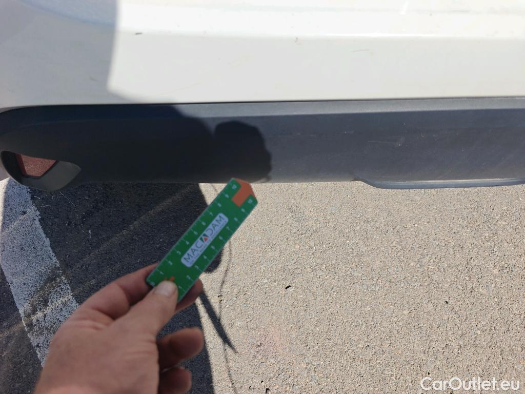  Toyota  Yaris TOYOTA  / 2020 / 5P / berlina con portón 1.5 120H Active Tech #27