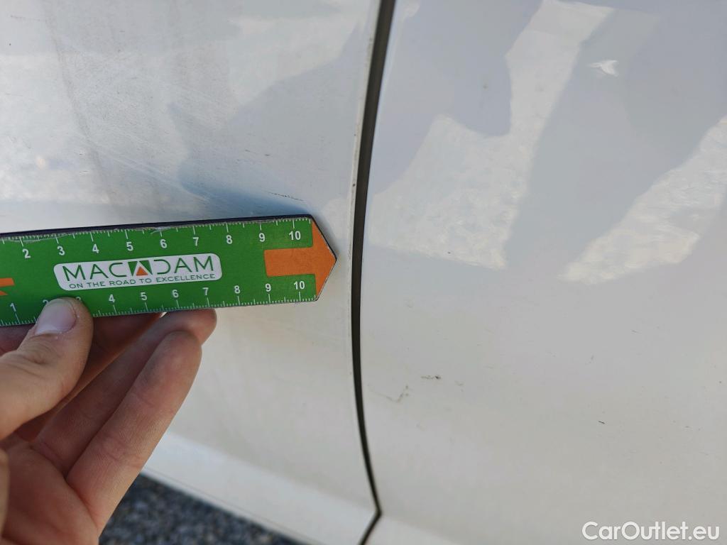  Volkswagen  Polo VOLKSWAGEN  / 2017 / 5P / berlina con portón Advance 1.0 TSI 70kW (95CV) #27