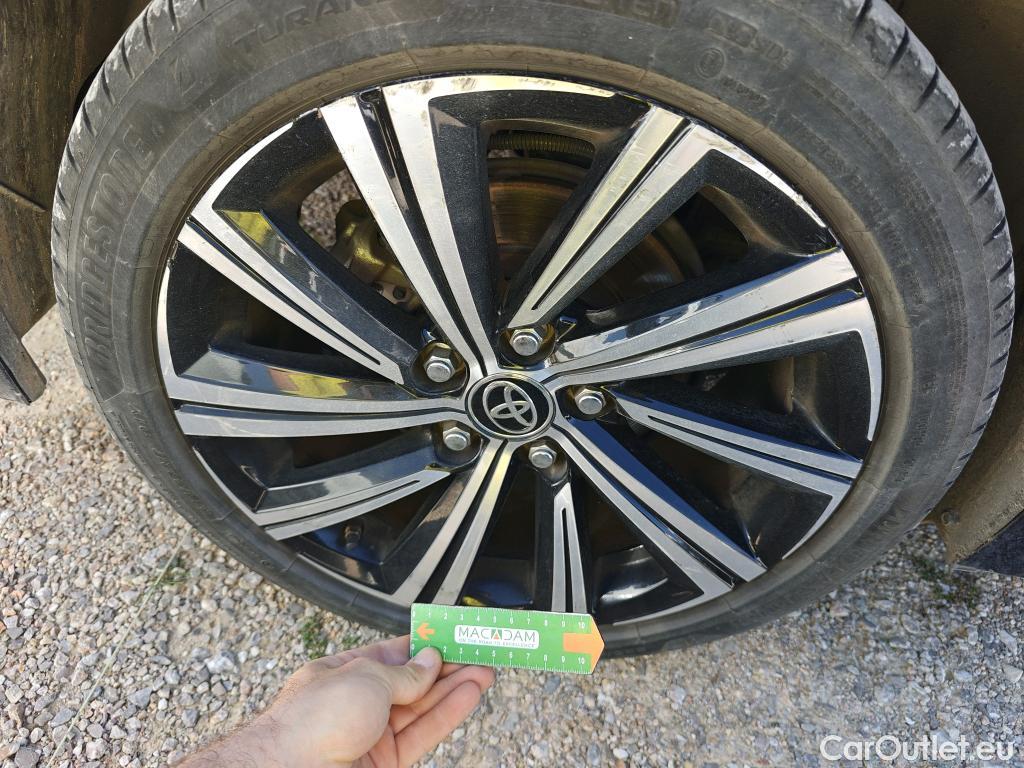  Toyota  Corolla TOYOTA  / 2019 / 4P / sedán 1.8 125H STYLE E-CVT SEDAN #7