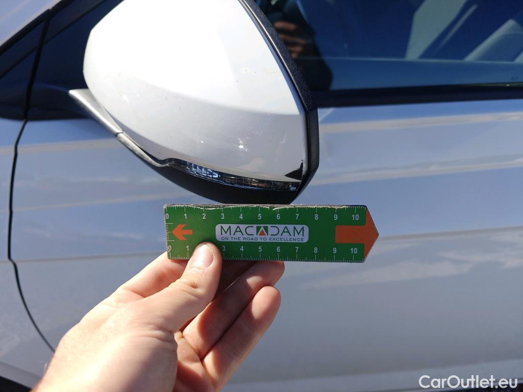  Volkswagen  Polo VOLKSWAGEN  / 2017 / 5P / berlina con portón Advance 1.0 TSI 70kW (95CV) #48