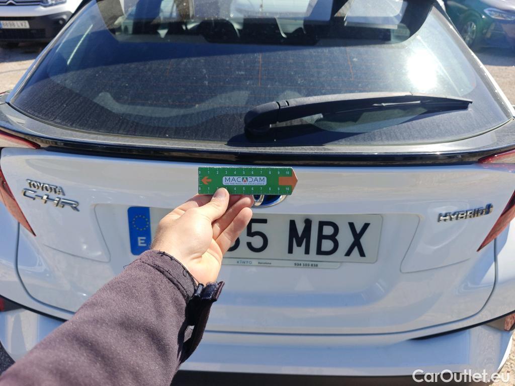  Toyota  C-HR TOYOTA  / 2019 / 5P / todoterreno 1.8 125H Active #30