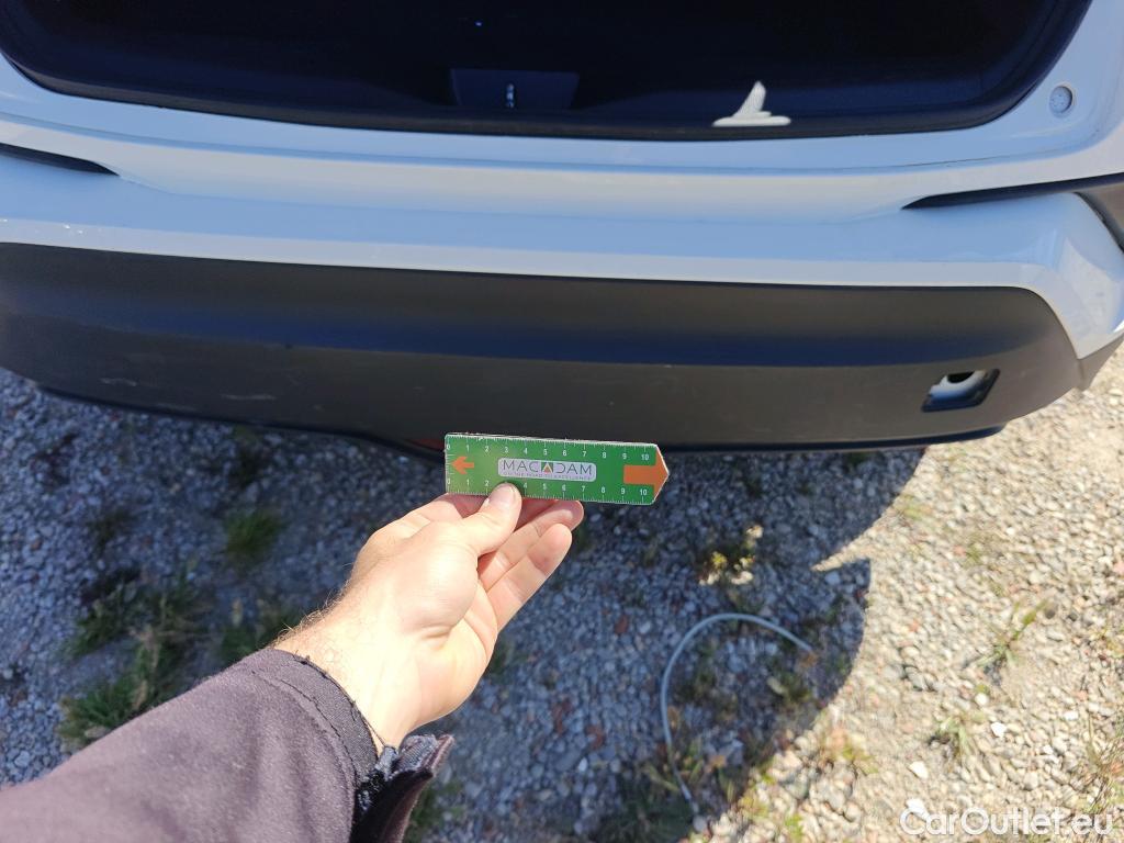  Toyota  C-HR TOYOTA  / 2019 / 5P / todoterreno 1.8 125H Active #10