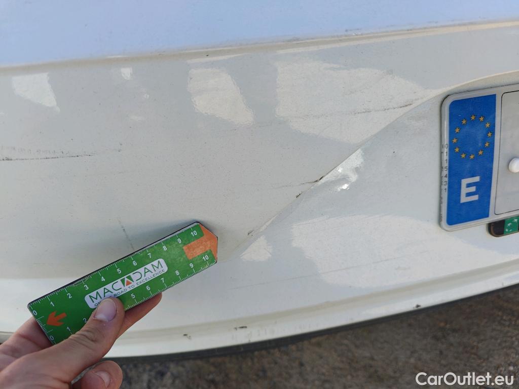  Volkswagen  Polo VOLKSWAGEN  / 2017 / 5P / berlina con portón Advance 1.0 TSI 70kW (95CV) #12