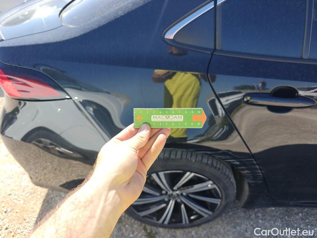  Toyota  Corolla TOYOTA  / 2019 / 4P / sedán 1.8 125H STYLE E-CVT SEDAN #1