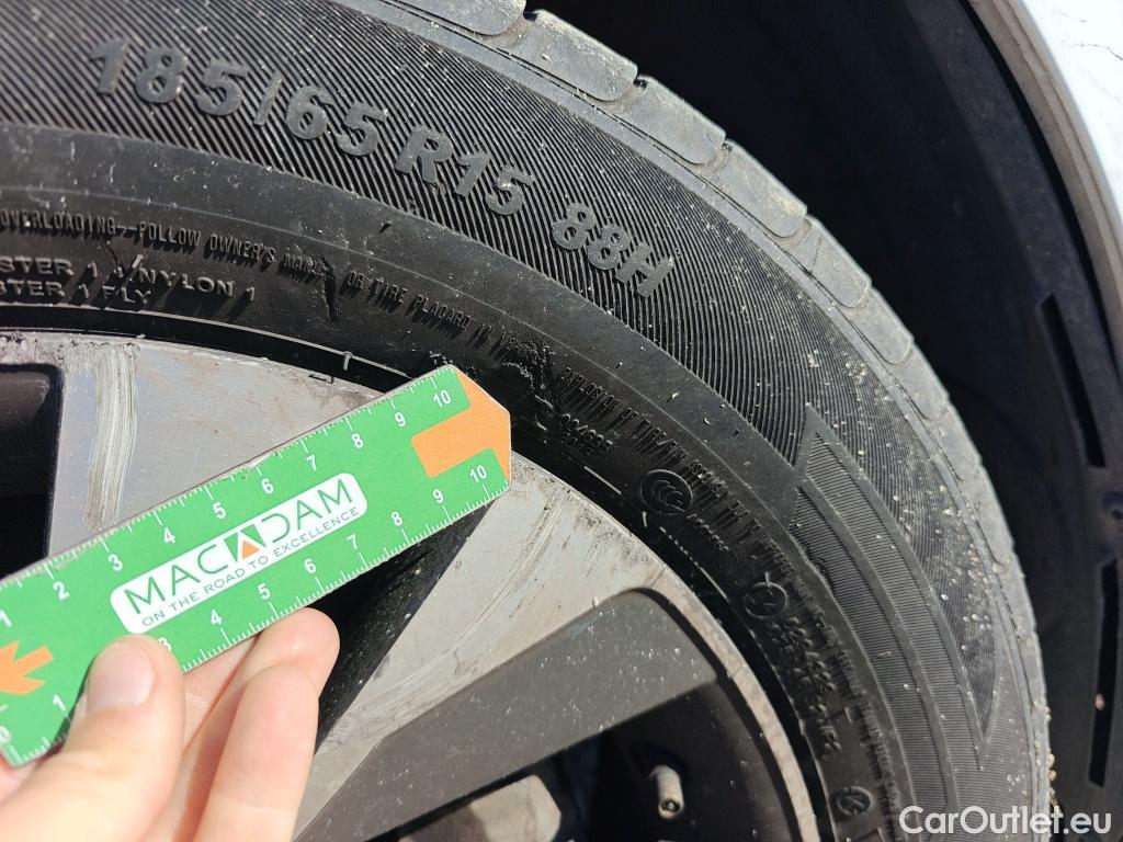  Volkswagen  Polo VOLKSWAGEN  / 2017 / 5P / berlina con portón Advance 1.0 TSI 70kW (95CV) #21