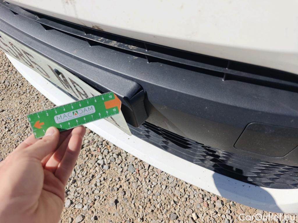  Toyota  C-HR TOYOTA  / 2019 / 5P / todoterreno 1.8 125H Active #9