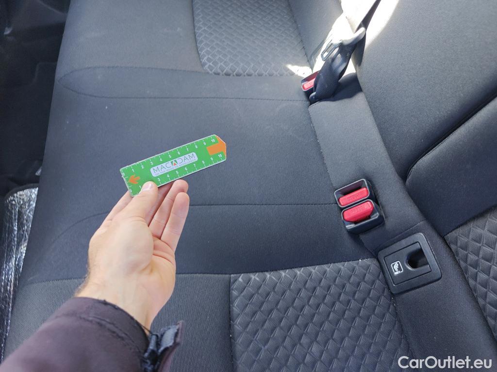  Toyota  C-HR TOYOTA  / 2019 / 5P / todoterreno 1.8 125H Active #45