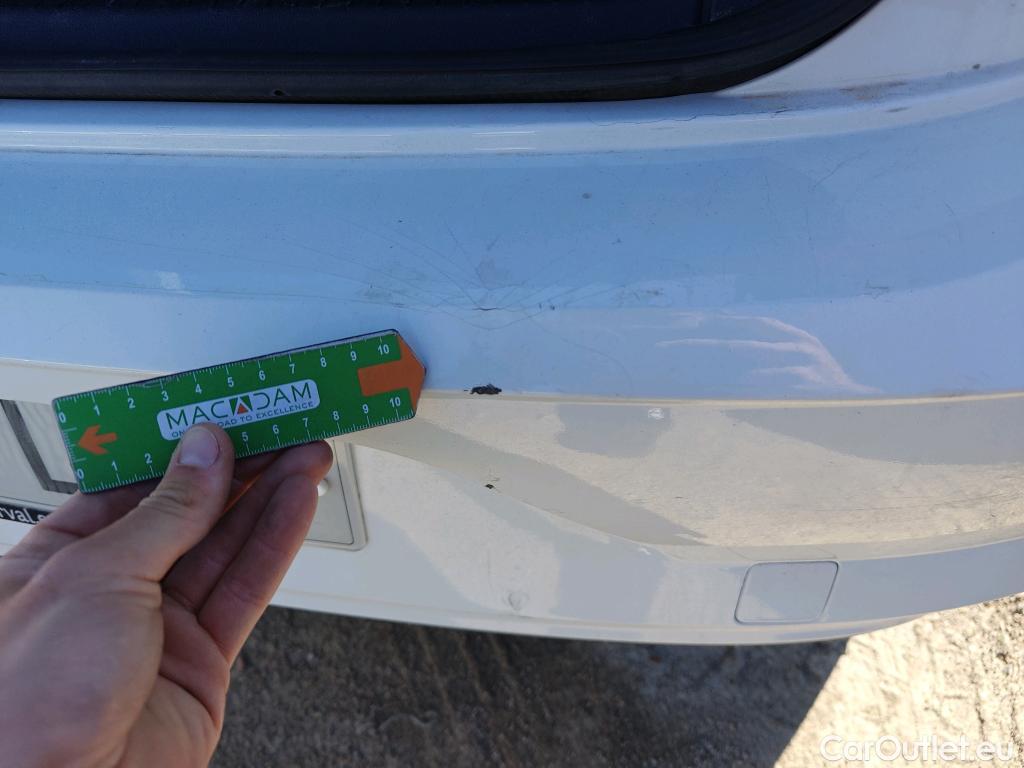  Volkswagen  Polo VOLKSWAGEN  / 2017 / 5P / berlina con portón Advance 1.0 TSI 70kW (95CV) #8