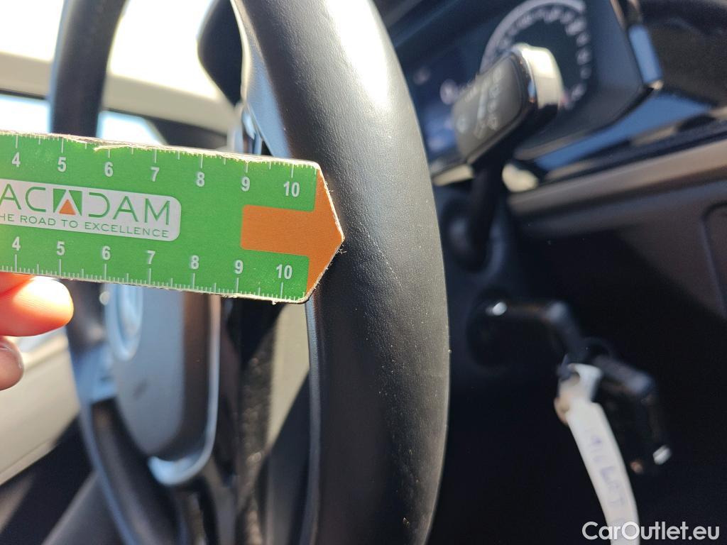  Volkswagen  Polo VOLKSWAGEN  / 2017 / 5P / berlina con portón Advance 1.0 TSI 70kW (95CV) #31