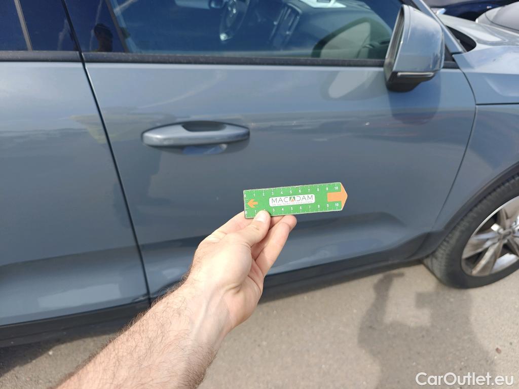  Volvo  XC 40 VOLVO XC40 / 2021 / 5P / todoterreno 2.0 B4 G AWD Core Auto #3