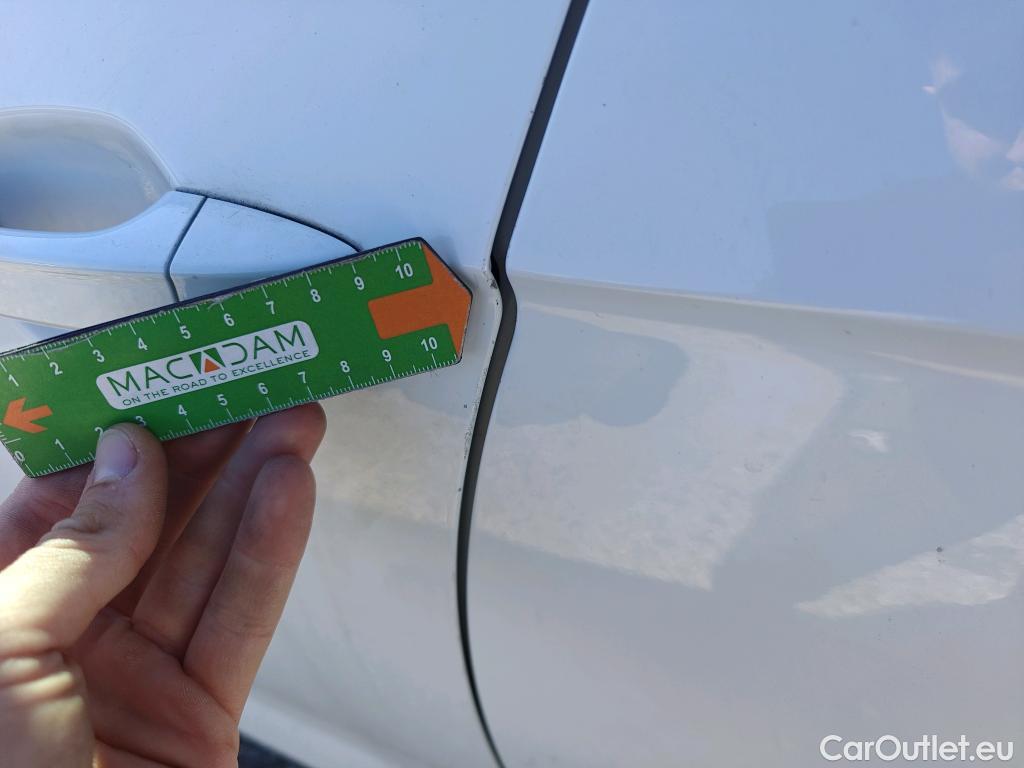  Volkswagen  Polo VOLKSWAGEN  / 2017 / 5P / berlina con portón Advance 1.0 TSI 70kW (95CV) #24