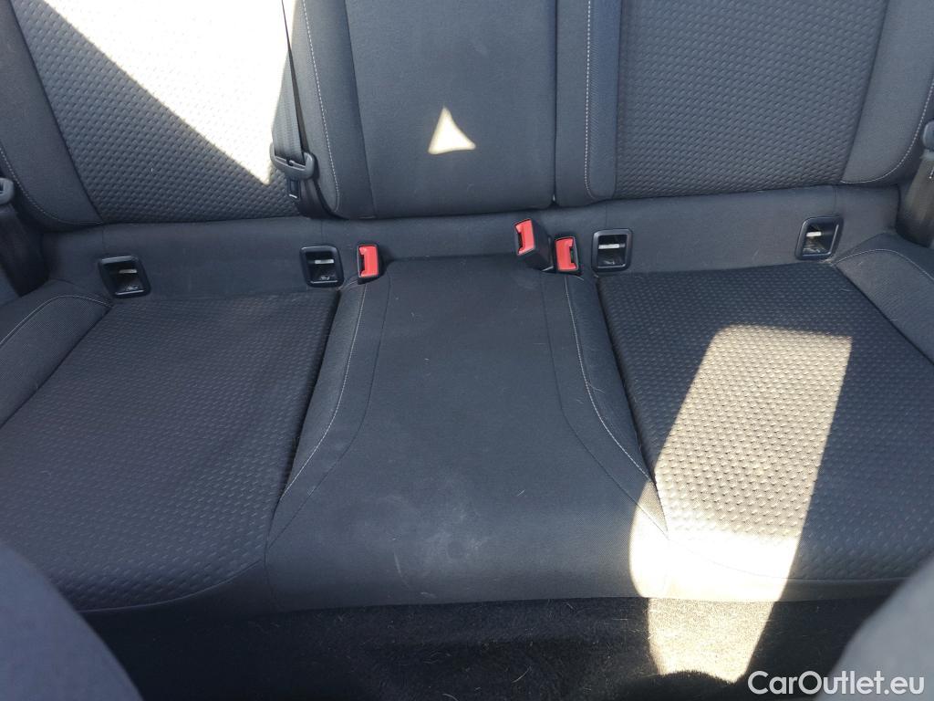  Volkswagen  Polo VOLKSWAGEN  / 2017 / 5P / berlina con portón Advance 1.0 TSI 70kW (95CV) #17