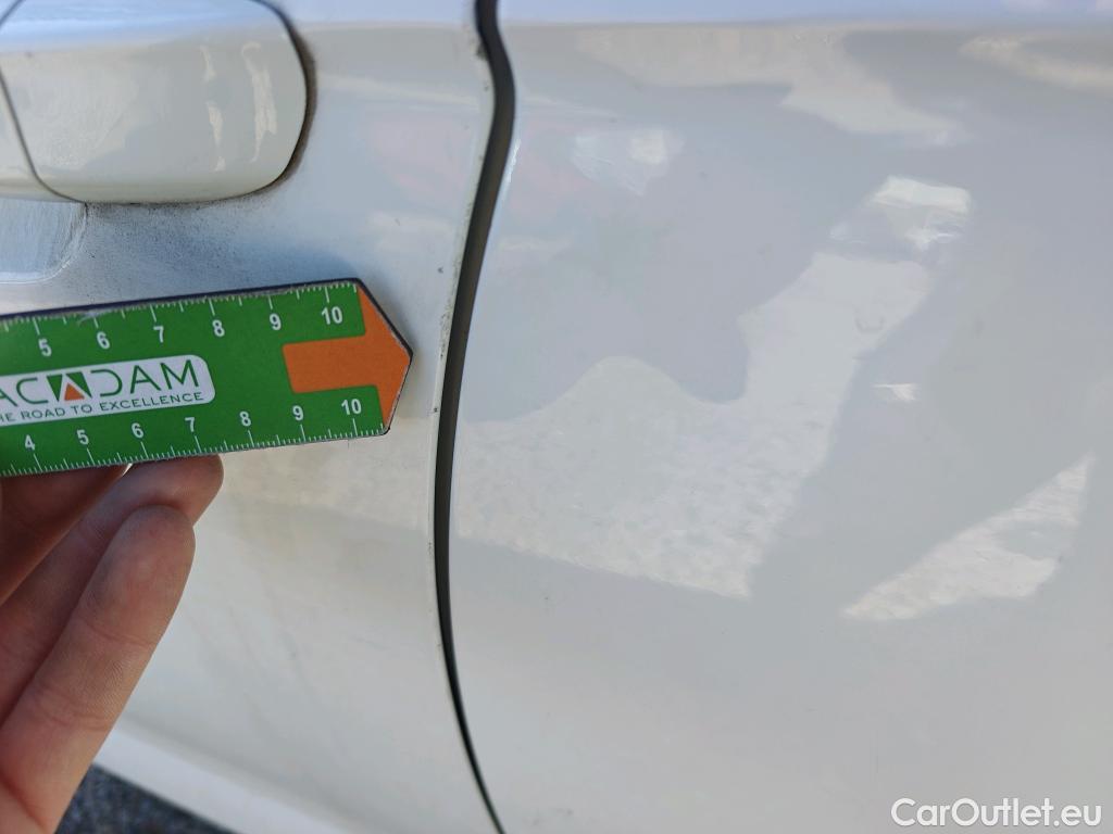  Volkswagen  Polo VOLKSWAGEN  / 2017 / 5P / berlina con portón Advance 1.0 TSI 70kW (95CV) #26