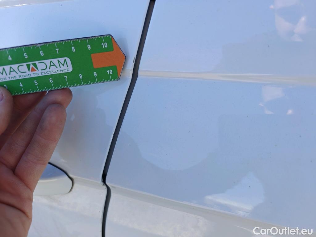  Volkswagen  Polo VOLKSWAGEN  / 2017 / 5P / berlina con portón Advance 1.0 TSI 70kW (95CV) #25