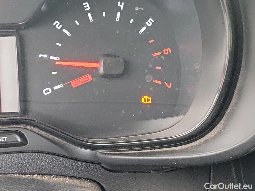  Citroen  Berlingo CITROEN  / 2018 / 3P / furgón derivado de turismo Talla M BlueHDi 100 CONTROL #39