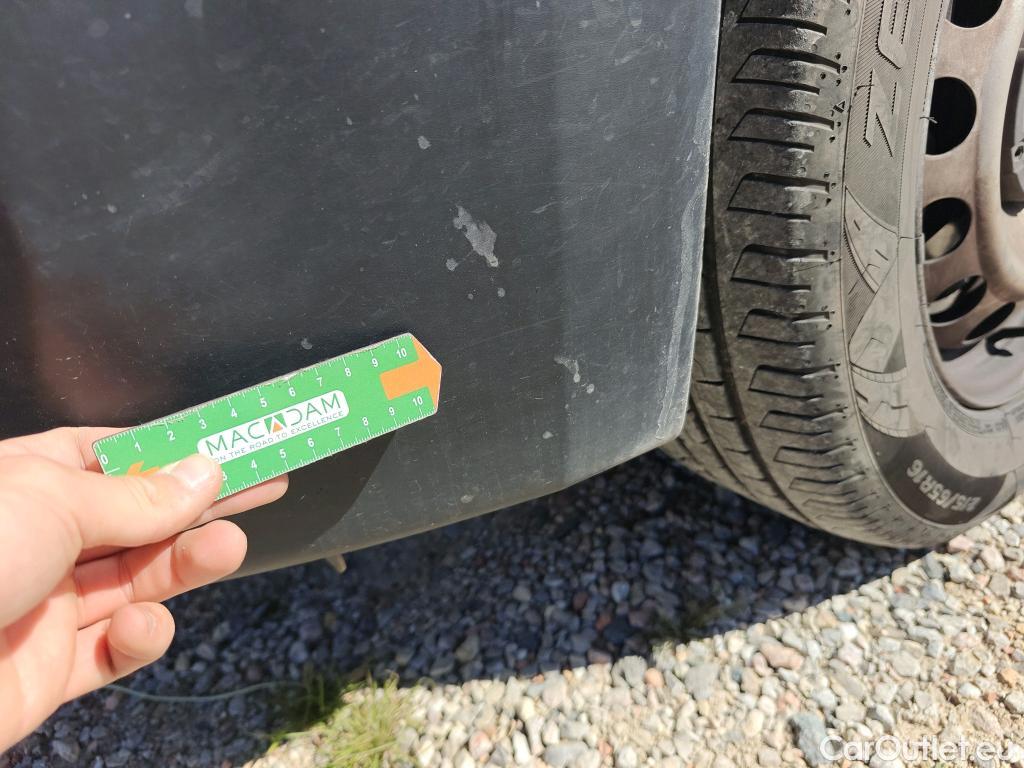  Citroen  Berlingo CITROEN  / 2018 / 3P / furgón derivado de turismo Talla M BlueHDi 100 WORKER #59